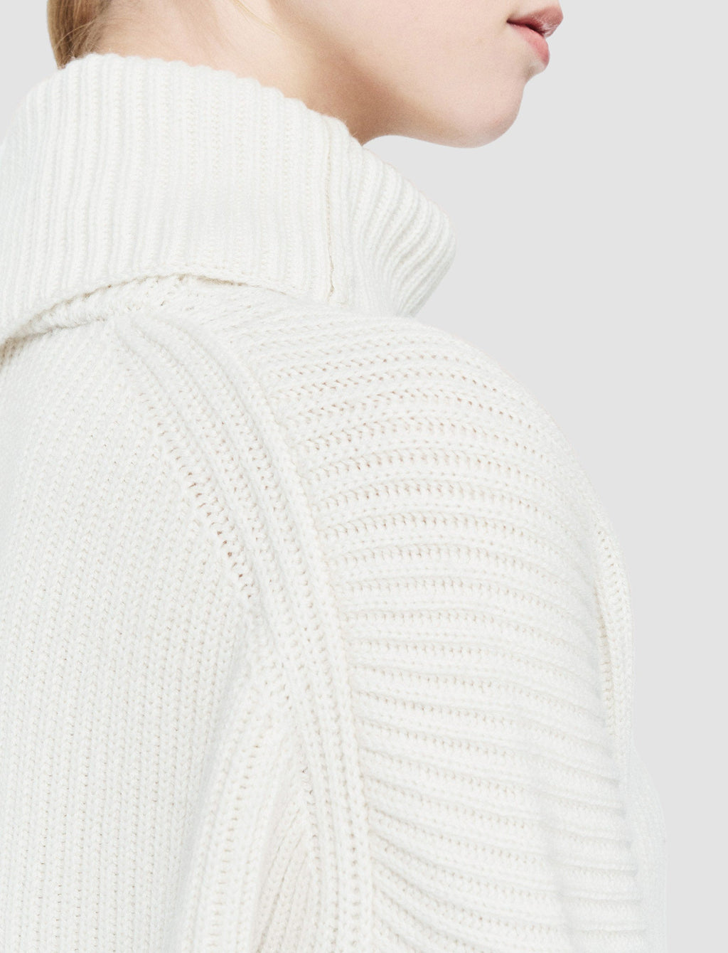 Light Cardigan Stitch High Neck Jumper